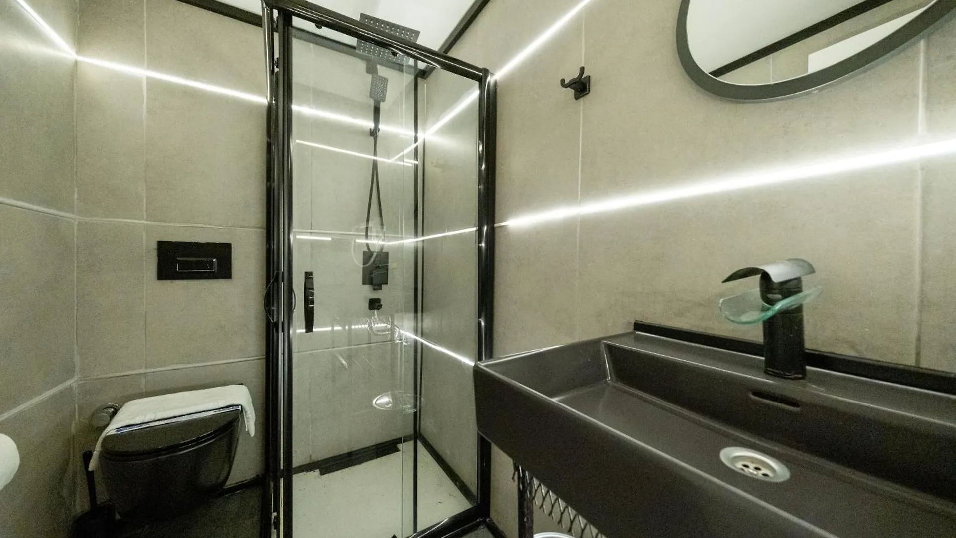 Framehome Suites Istanbul Hotel