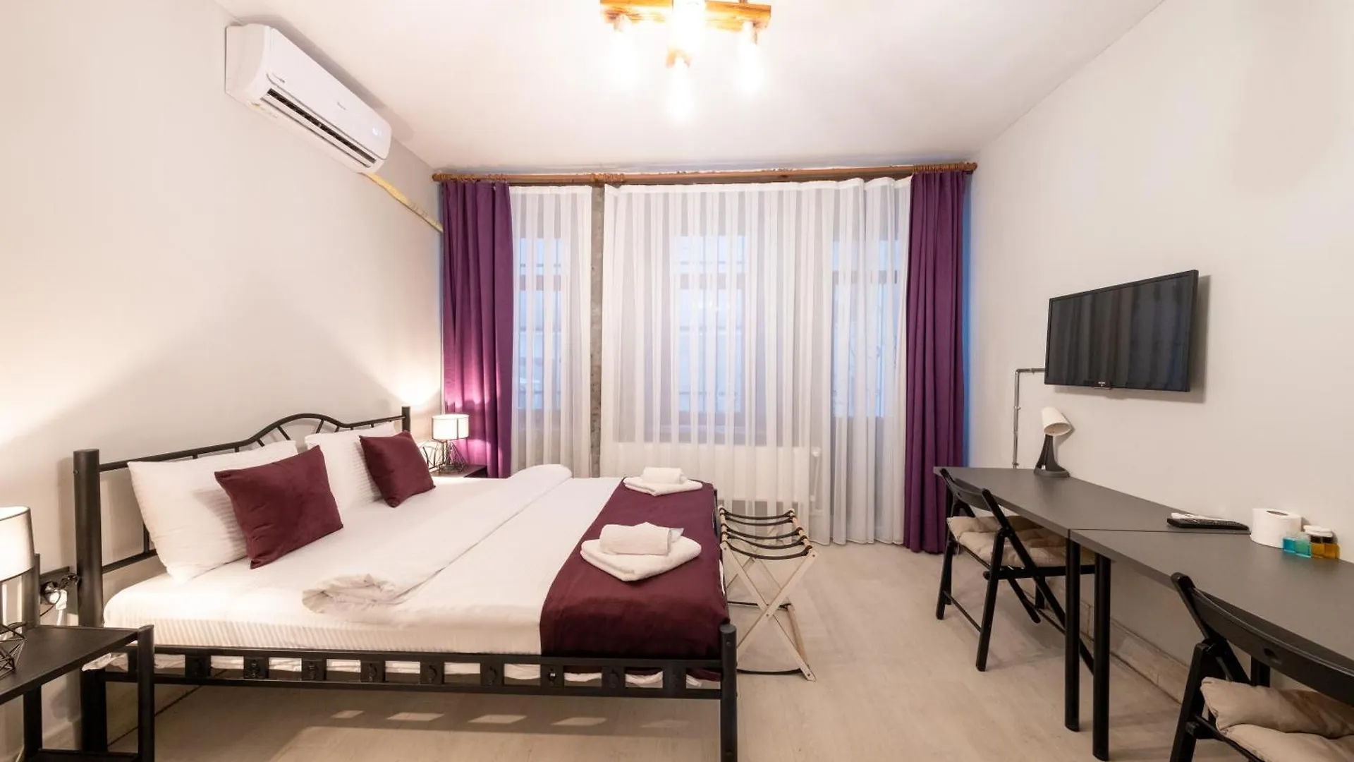 Framehome Suites Istanbul 3*,