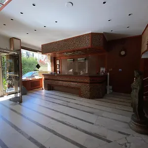 Hotel Monopol, Istanbul